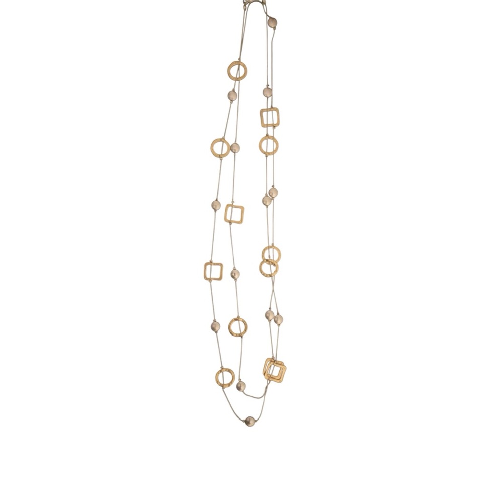 Necklace in mixed metal and shapes in gold and silver colors